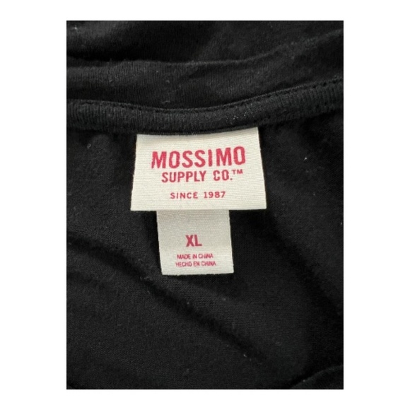 π 2 FOR $24!! EUC Womenβs Black & White T-Shirt Bundle | Size XL - Picture 5 of 11